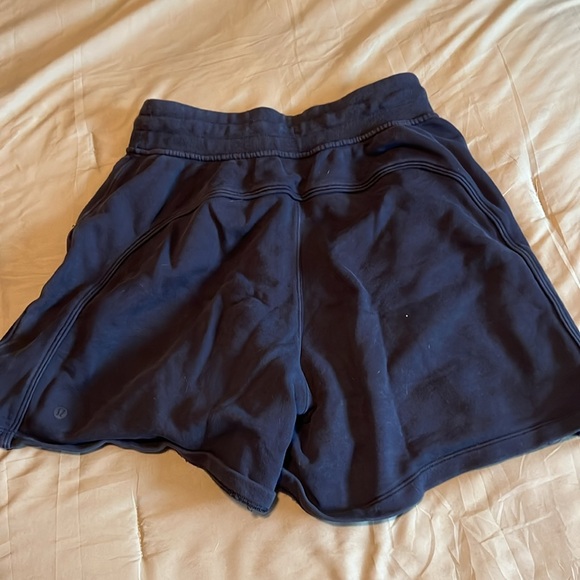 Lululemon shorts - Picture 3 of 4